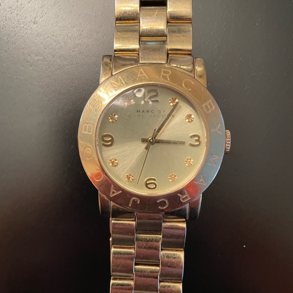 Marc by Marc Jacobs gold watch. Excellent condition but needs watch battery. - Picture 1 of 3